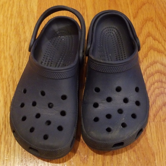 boys crocs size 12